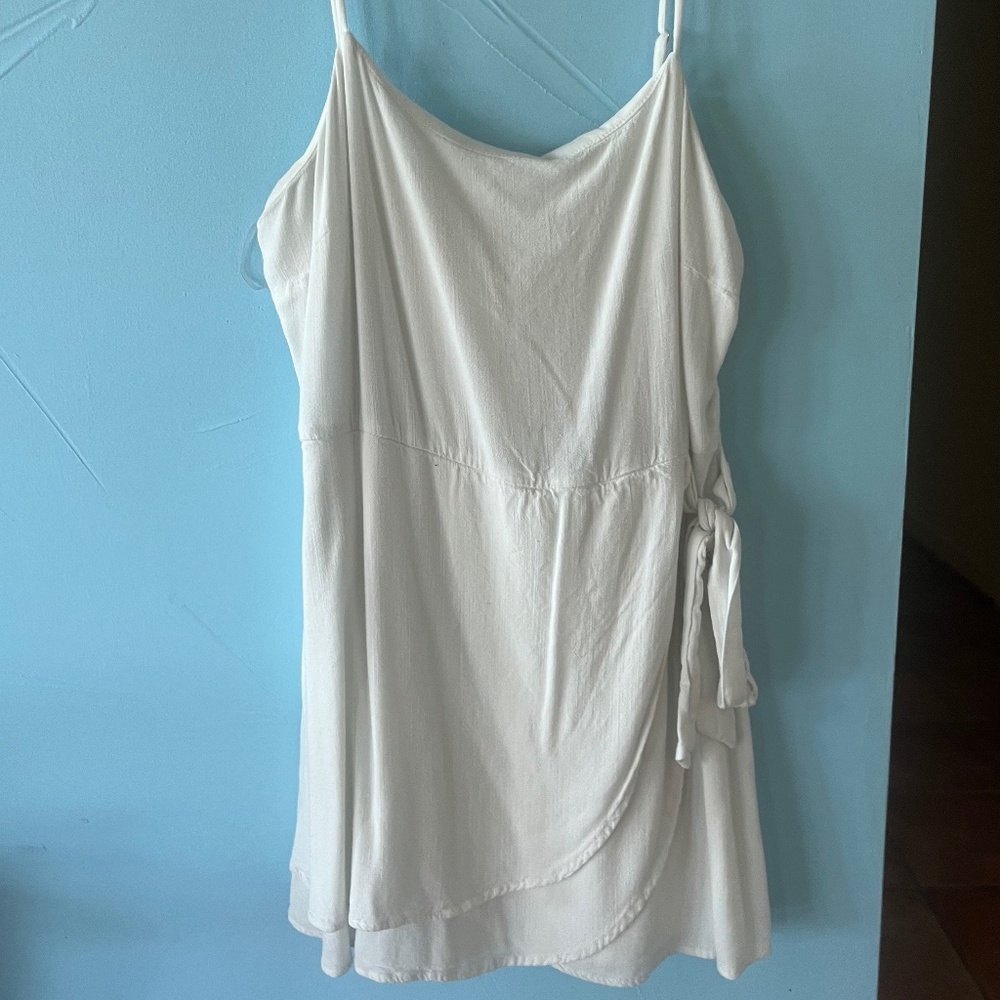 altar'd state Flara Sleeveless Faux Wrap Mini Dress White Size L